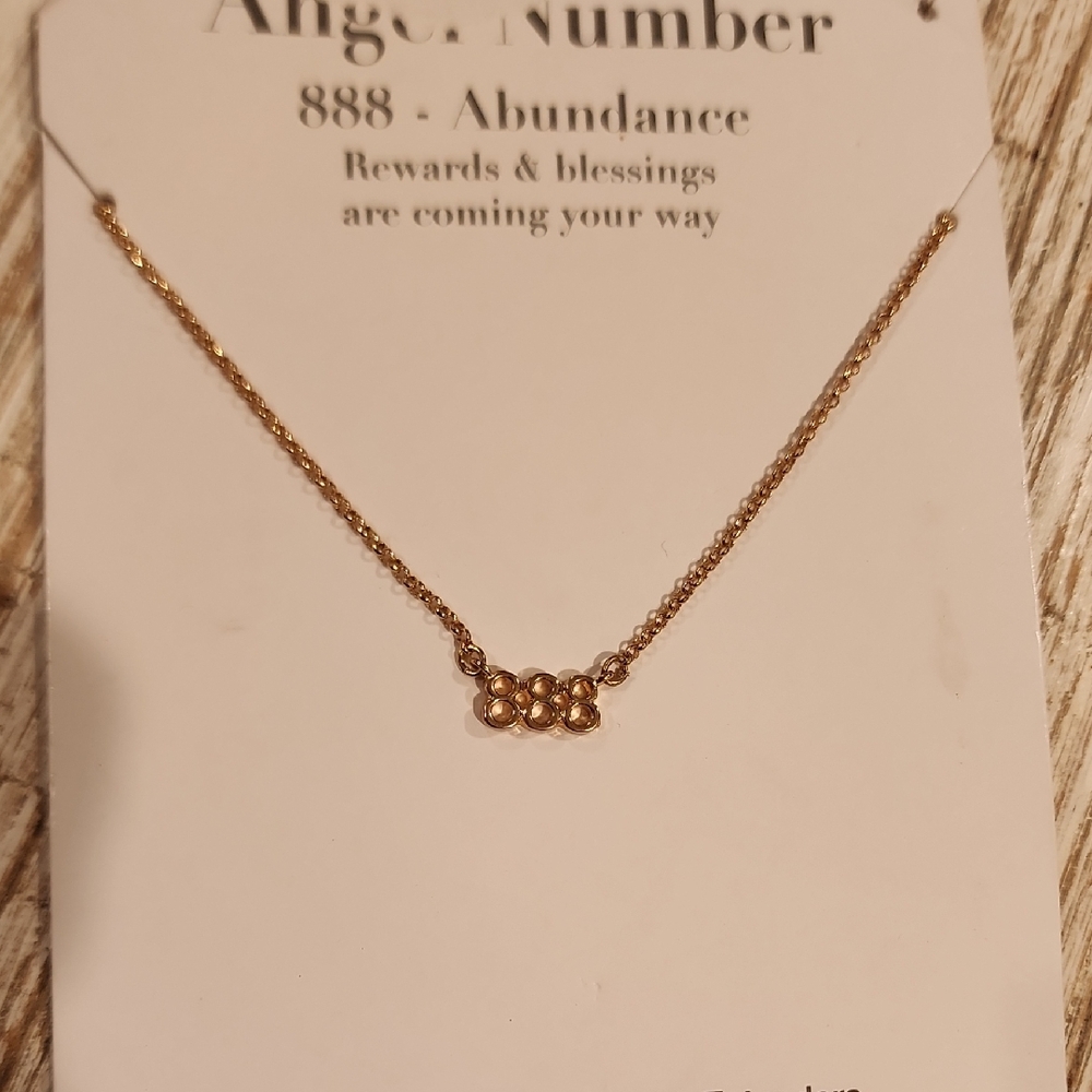 Gold Necklace with Beaded Pendant